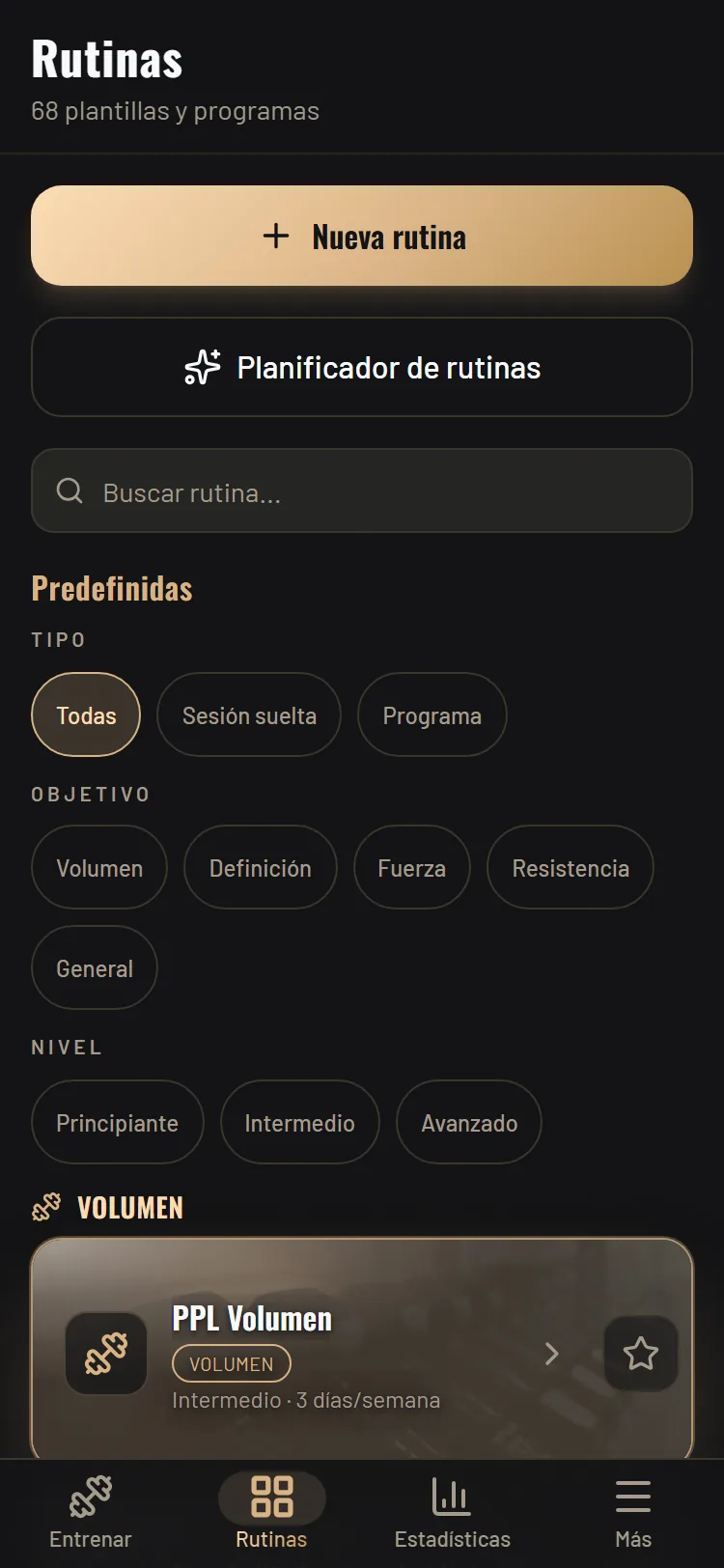 Captura de GymLab: pantalla de rutinas con plantillas y filtros por objetivo y nivel.